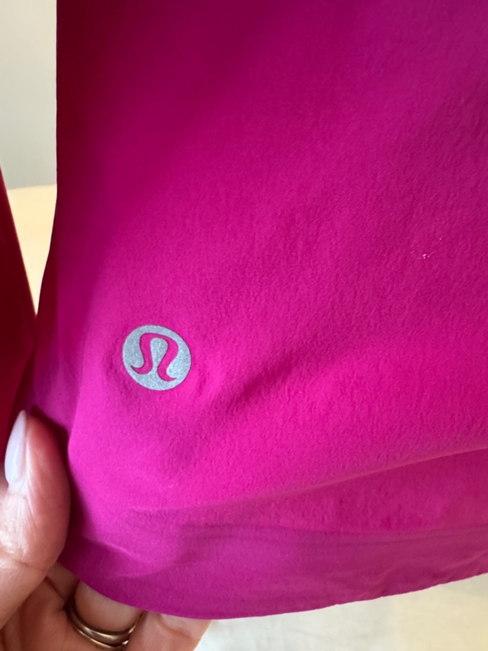 EUC! Lululemon Fast and Free Windbreaker
Ripened Raspberry, sz 8 - Picture 12 of 16